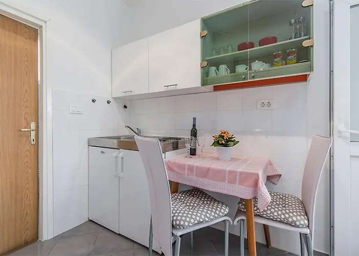 Διαμέρισμα With Parking Space Novigrad - 2536 Novigrad Istria