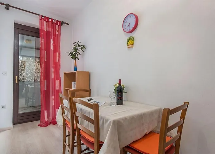 With Parking Space Novigrad - 2536