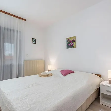 With Parking Space Novigrad - 2536 Appartement Novigrad Istria