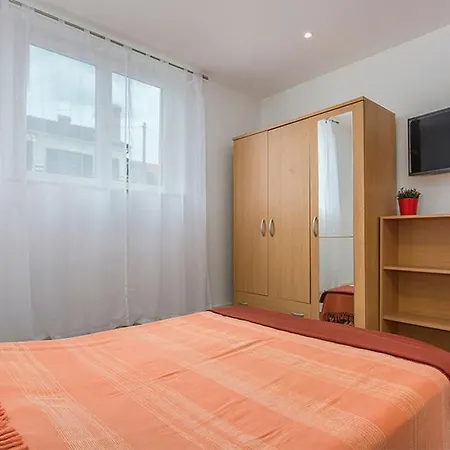 With Parking Space Novigrad - 2536 Appartement *